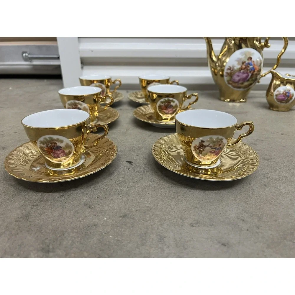 VINTAGE BAVARIA GERMANY GOLD FRAGONARD DEMITASSE COFFEE/TEA SET 9 PIECES